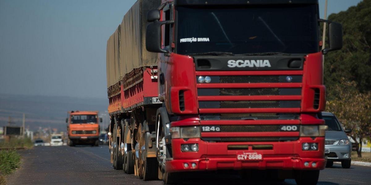 Competição desleal: Práticas como a sonegação fiscal e o uso de transportes irregulares criam um ambiente de concorrência desleal no setor.