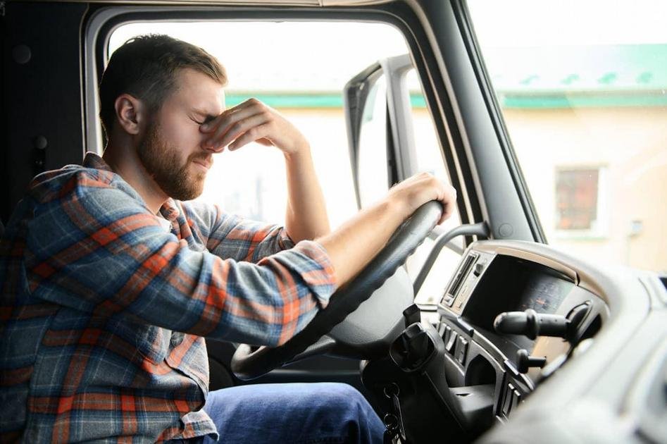 Escassez de Motoristas: Impacto no transporte rodoviário.